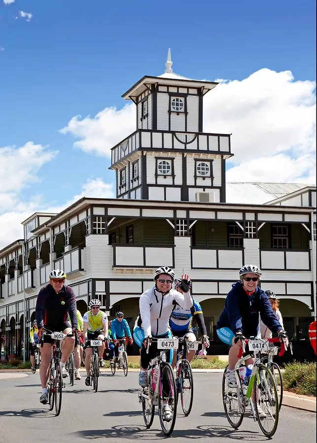 Freedom Lifestyle Parks Goondiwindi Hotel 2*,